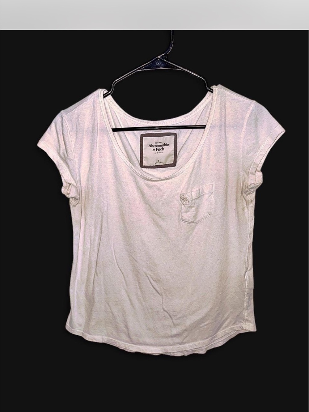 Vintage! Abercrombie & Fitch White Scoop Neck Pocket Tee